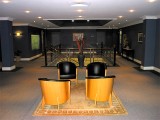 A Landing & Meeting Area